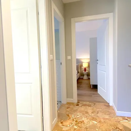 Ueber Den Daechern Von - Parkplatz & E-ladestation 아파트