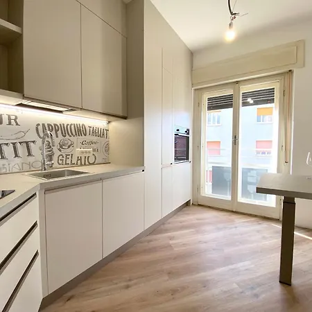 Daire Ueber Den Daechern Von - Parkplatz & E-ladestation Trieste