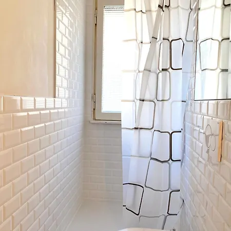 über Den Dächern Von - Parkplatz&e-ladestation Apartamento Trieste