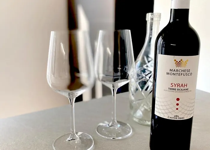 über Den Dächern Von - Parkplatz&e-ladestation Apartamento Trieste