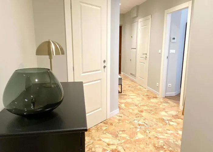 Ueber Den Daechern Von - Parkplatz & E-ladestation *