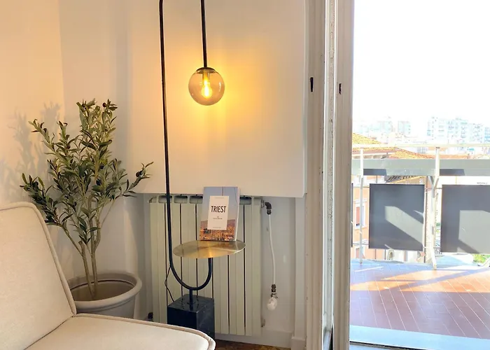 Apartamento über Den Dächern Von - Parkplatz&e-ladestation Trieste